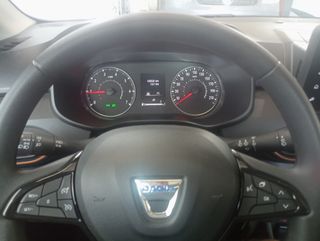 Dacia Sandero Stepway Essential hibrido Eco 2022