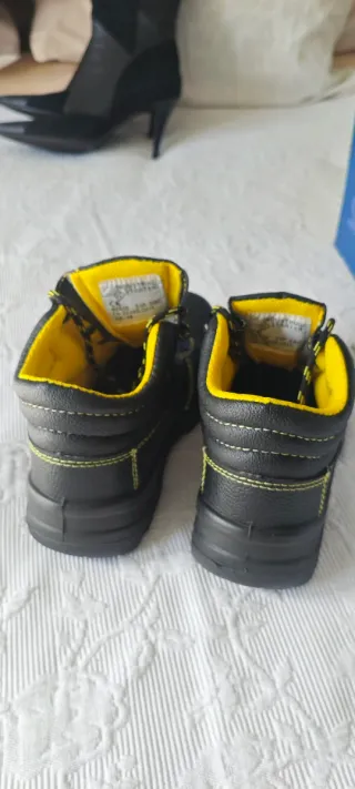 Botas de seguridad industriales