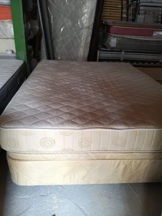 Canapé abatible y colchón ortopédico