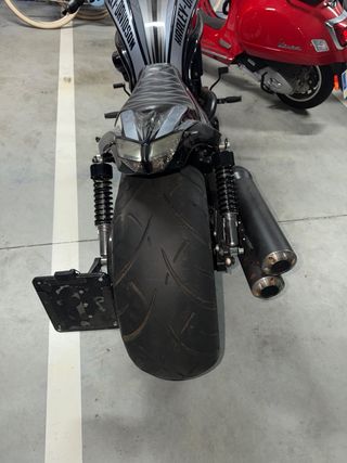 Harley-Davidson Night Rod Negra y Gris