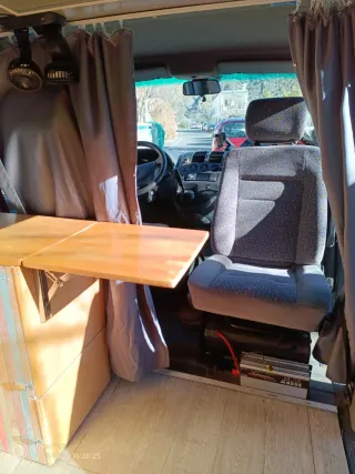 Furgoneta Mercedes Vito 1999 camper homologada