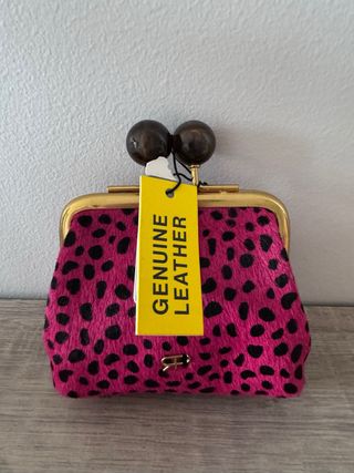 Monedero de piel con estampado