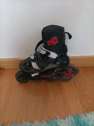 Patines en línea Talla 32-34 más protecciones