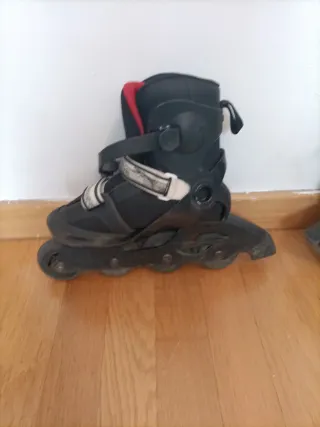 Patines en línea Talla 32-34 más protecciones