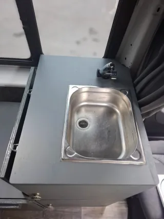 FURGONETA CAMPER Citroen Jumpy L2H1 Con techo elev