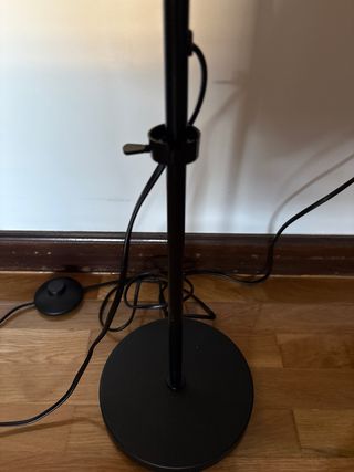 Lámpara de mesa/suelo beige y negra