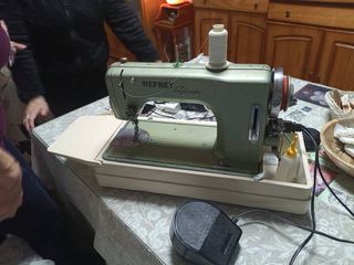 Máquina de coser Refrey Preferida