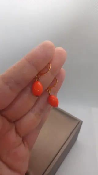 Pendientes Oro 18k y Corales