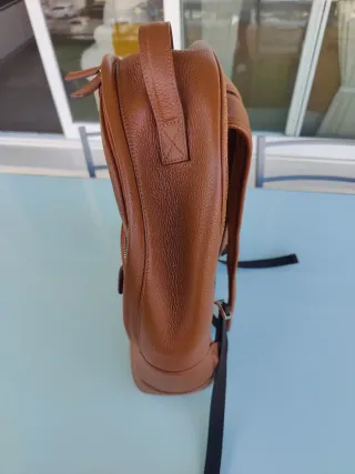 Mochila Portátil 100% Cuero Vaca (Nueva/Etiqueta)