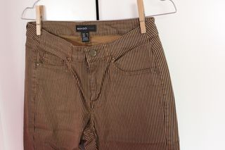 Pantalón de rayas Mango marrón