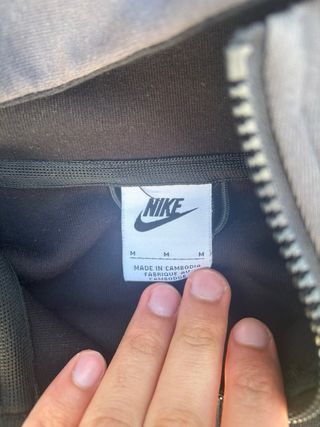 Sudadera Nike Tech Fleece Gris y Negra