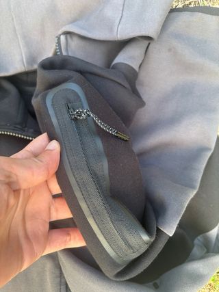 Sudadera Nike Tech Fleece Gris y Negra