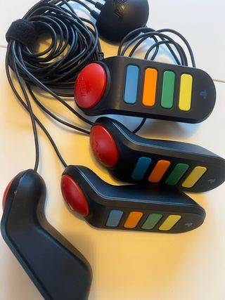 PS3 + Juegos Singstar + Buzz + Micrófonos