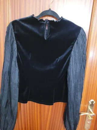 Top Zara Negro Terciopelo Bordado
