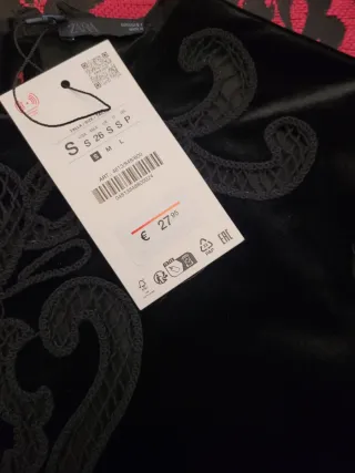 Top Zara Negro Terciopelo Bordado