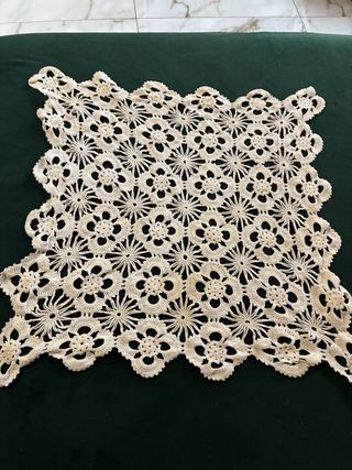 Centrino uncinetto cotone beige