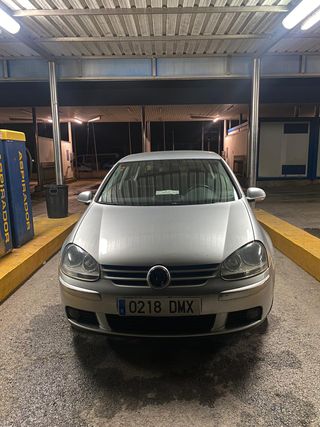 Volkswagen Golf 2003