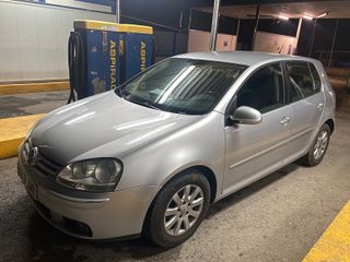 Volkswagen Golf 2003