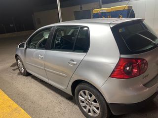 Volkswagen Golf 2003