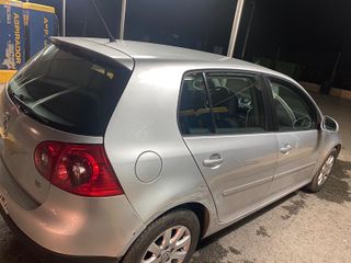 Volkswagen Golf 2003