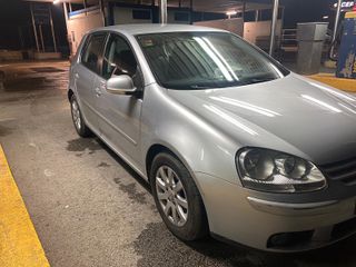 Volkswagen Golf 2003