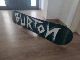 Tabla y botas snowboard niño Burton