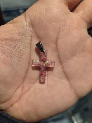 Colgante Cruz Ópalo Rosa