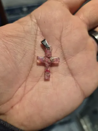 Colgante Cruz Ópalo Rosa