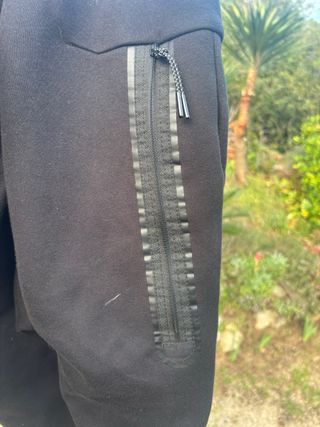 Pantalón Nike Tech Negro