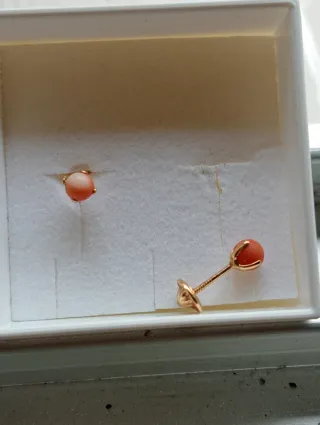 Pendientes Oro 18k y Coral Auténtico