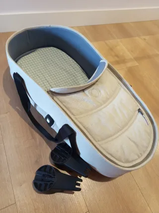 Capazo Bugaboo Bee 5 con adaptadores