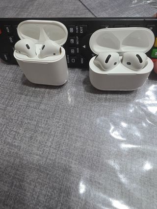 iPhone 16 Pro 256GB Oro + AirPods 2 + airpods 4