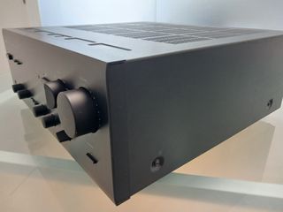 Amplificador Yamaha AX-750 Natural Sound