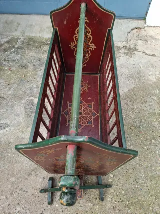 Cuna Marroquí Madera Pintada a Mano