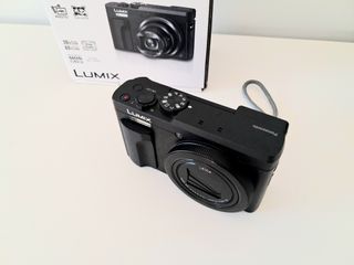 Cámara Panasonic Lumix TZ90 con caja