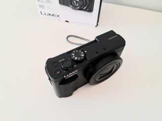 Cámara Panasonic Lumix TZ90 con caja