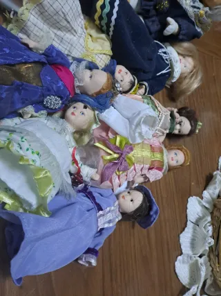 Collezione di bambole in porcellana