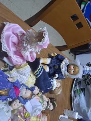 Collezione di bambole in porcellana