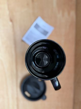 Taza Miniso Negra con Tapa 430ml