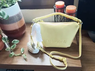 Bolso Desigual amarillo bandolera/hombro