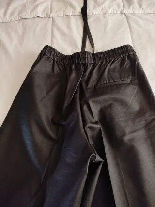 Pantalón ancho Zara negro