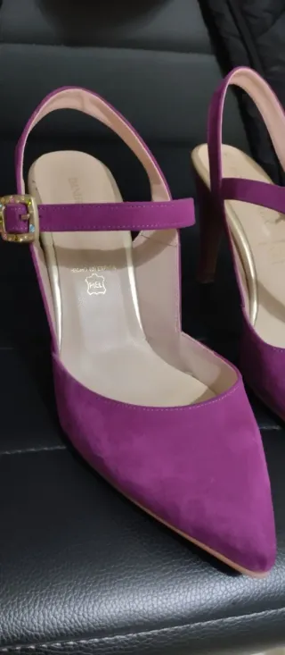 Zapatos de tacón morados