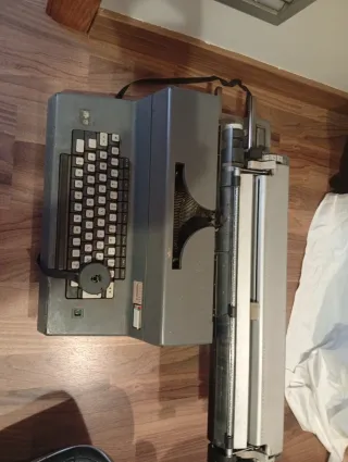 Máquina escribir Olivetti Editor 4 Retro