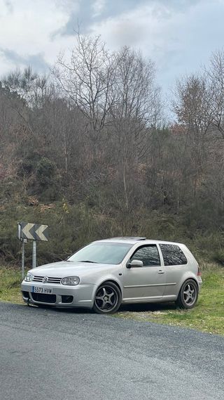 Volkswagen Golf GTI