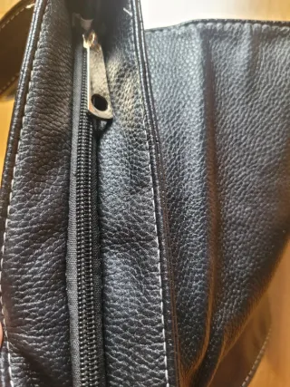 Bolso bandolera negro CH