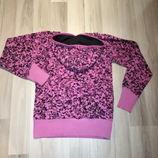 Sudadera Nike Estampada Rosa y Negra