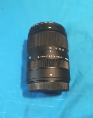 Sigma 18-50mm F2.8 DC DN para X Mount