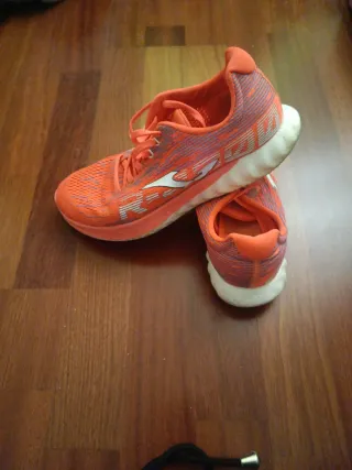 Zapatillas Joma R-4000 Talla 37 Naranjas