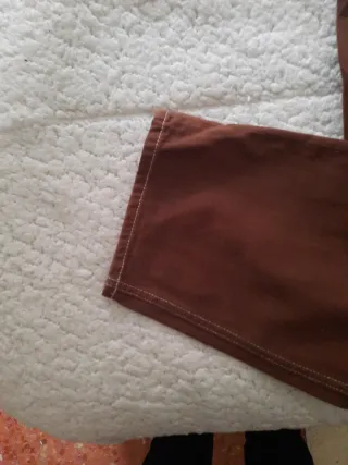 Pantalón Bershka Marrón Talla 44