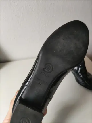 Botines charol tacón